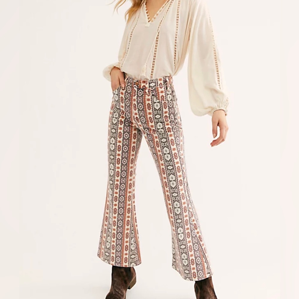 NWOT Citizens of Humanity Aztec print kick flare jeans